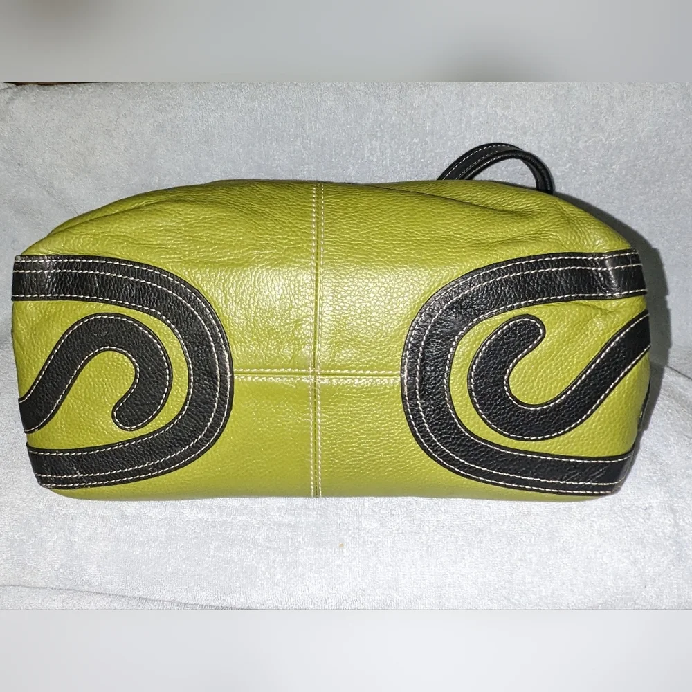 Vera Pelle genuine Italian leather satchel bag.